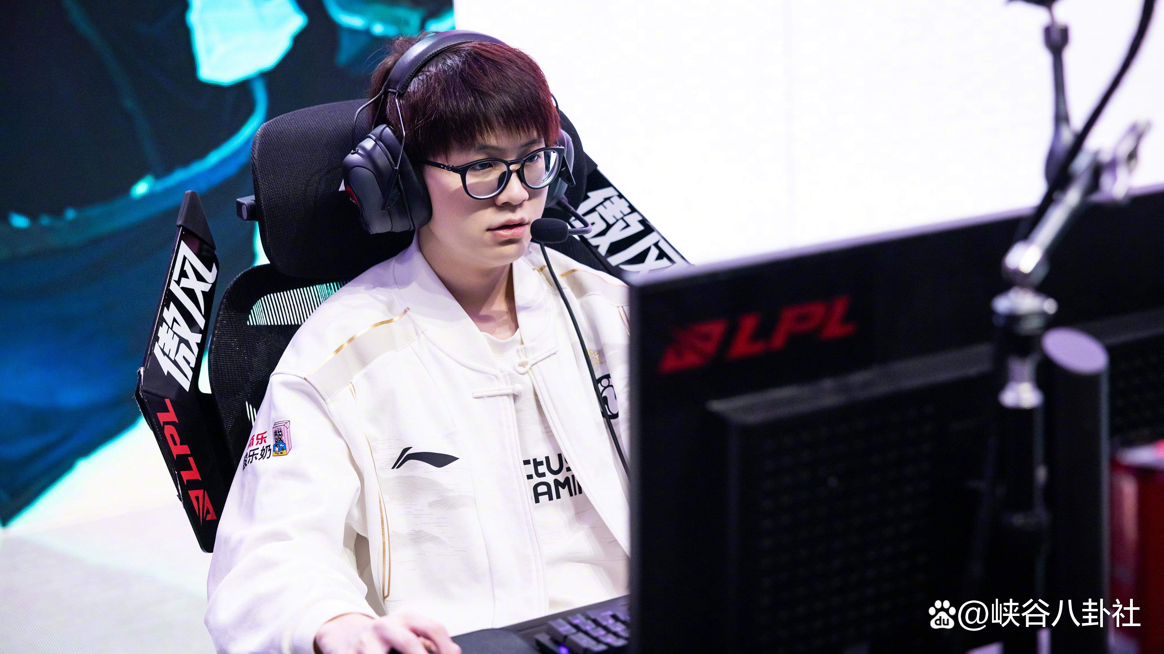 九游账号登录Rookie连续十场比赛得分超过险胜，独行侠不断突破！气势如虹延续(rookie比赛记录)